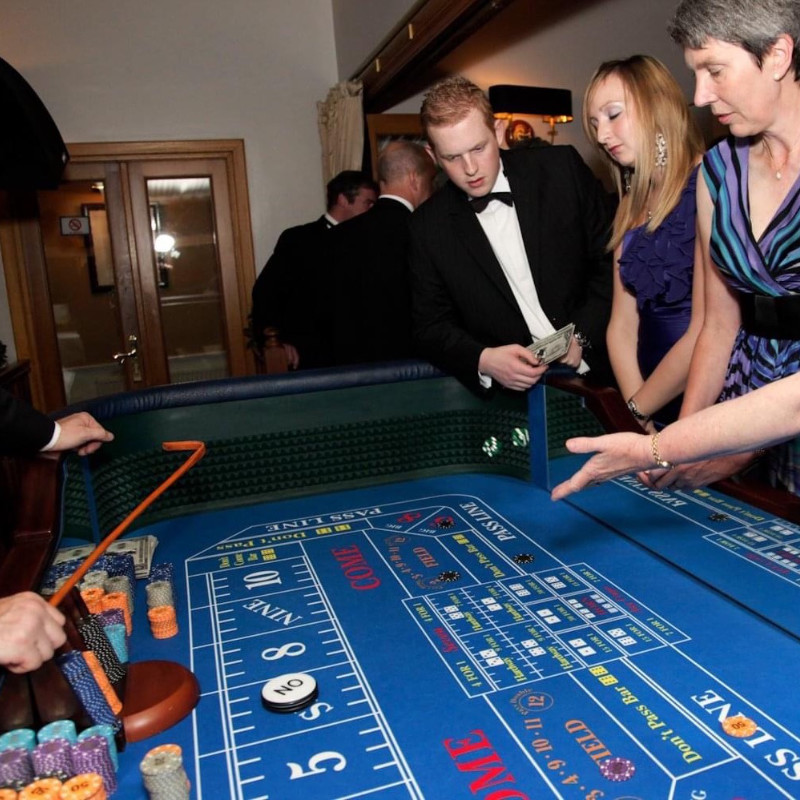 Craps Table - Manta Ray Events